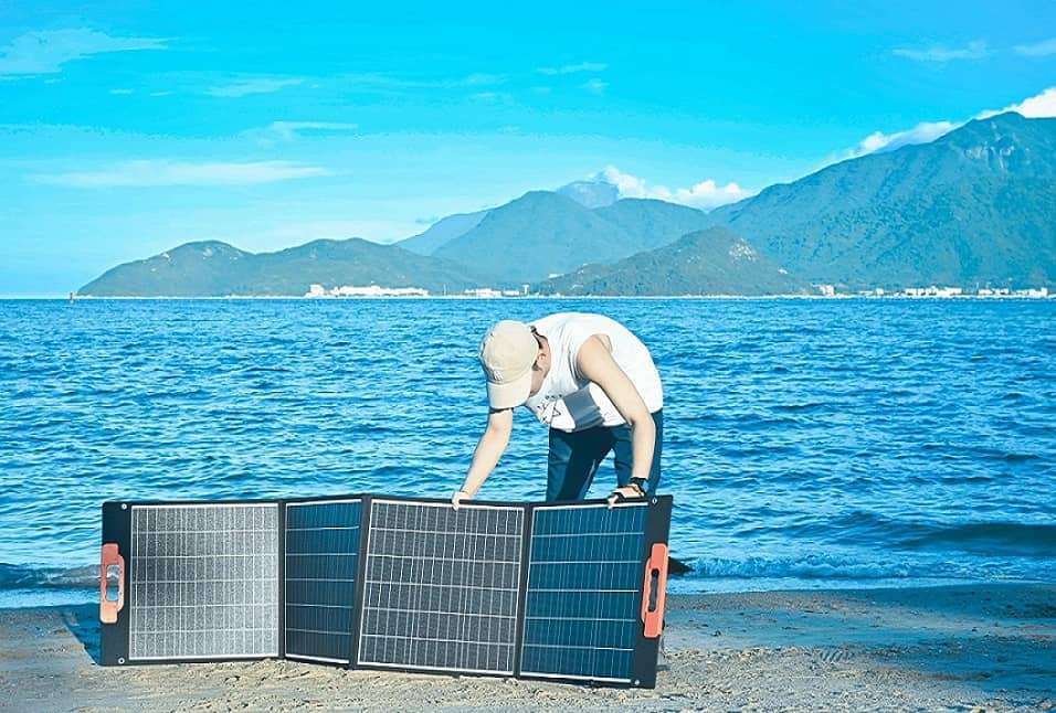 Best Lightweight Portable Solar Panels