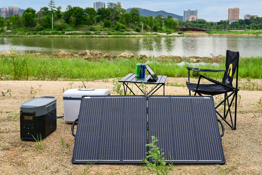 Everything you need to know about foldable solar panels