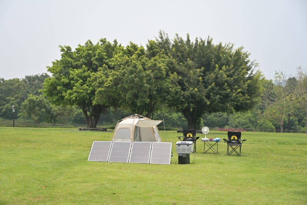 How Many Solar Panels Do I Need to Run A Refrigerator？