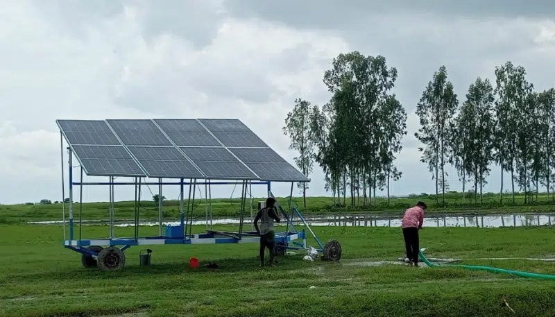 Mobile solar panel