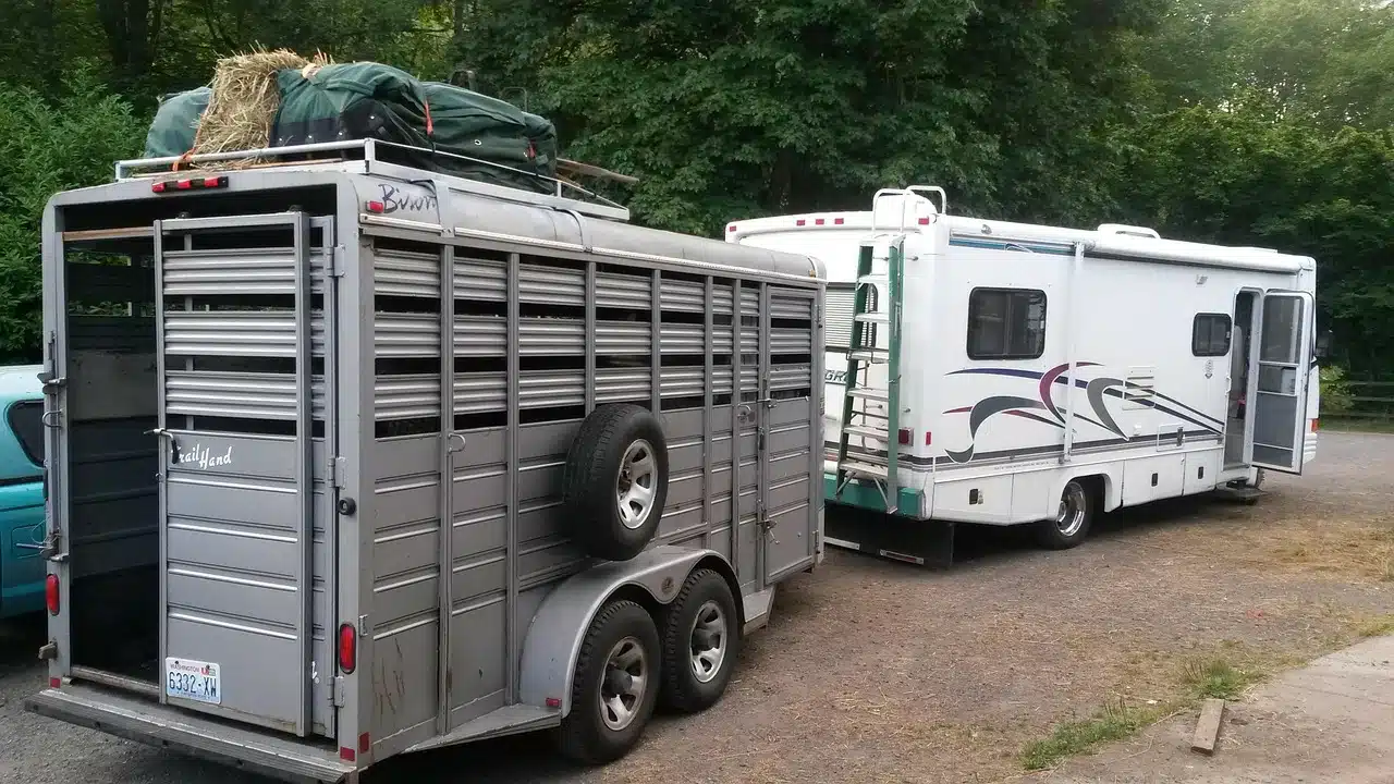 Full-time RV couple boondocking with portable solar panels